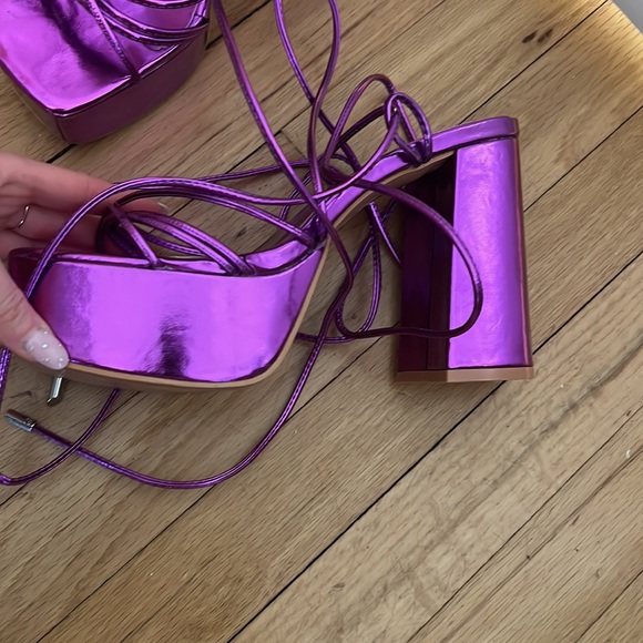 Purple platform Heels - Picture 2 of 5